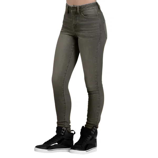 “Frayed Skinny Jeans” 6