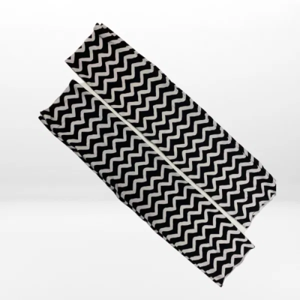 Chevron Leg Warmers – Black And White 7